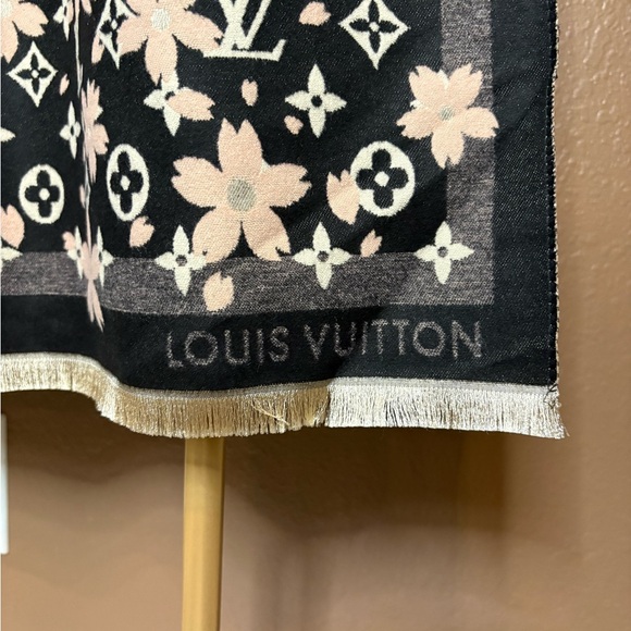 Fashion Cashmere & Silk scarf - Picture 3 of 6